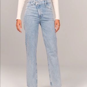 Abercrombie 90’s Ultra Hi Rise Curve Love Jeans